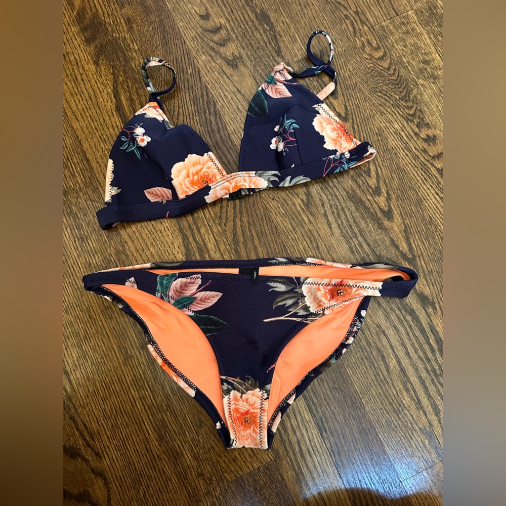 Triangl floral bikini